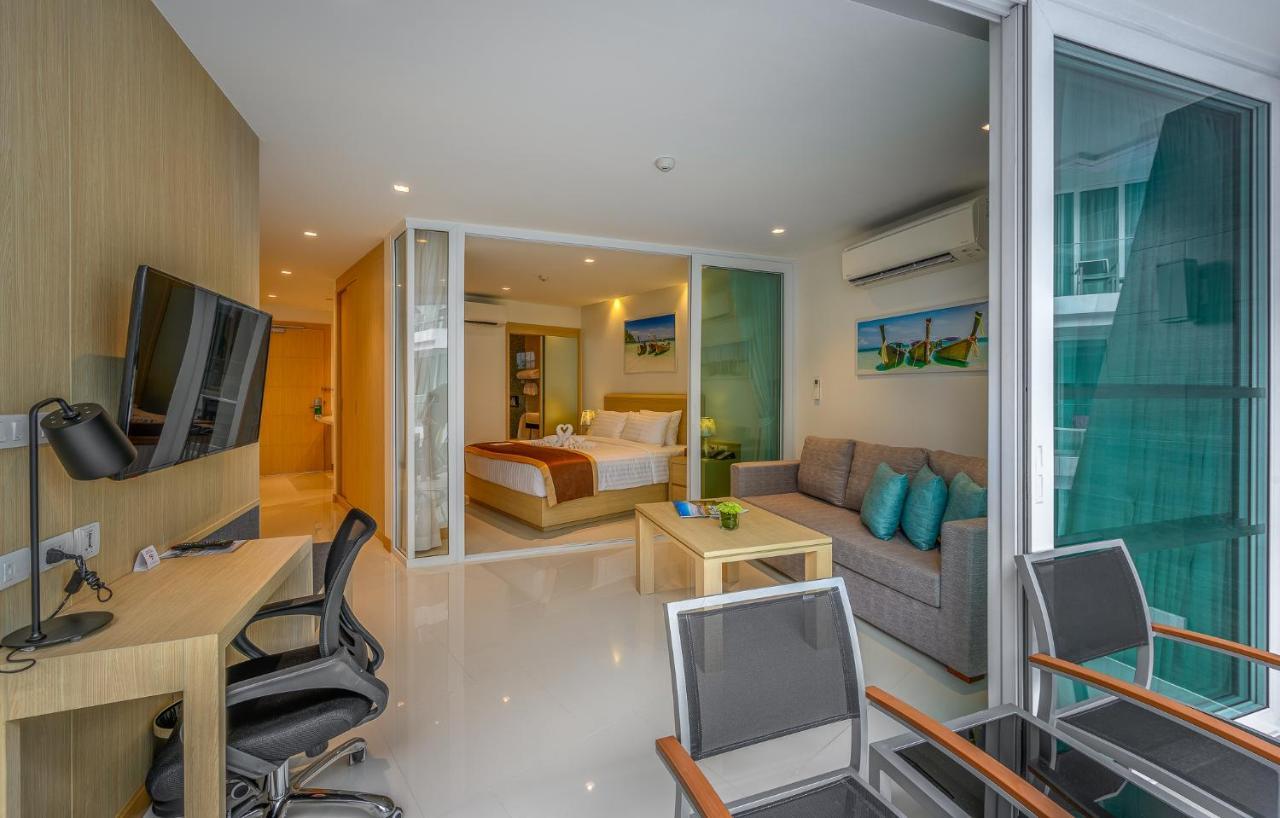 The Beachfront Hotel Phuket Rawai Exterior photo