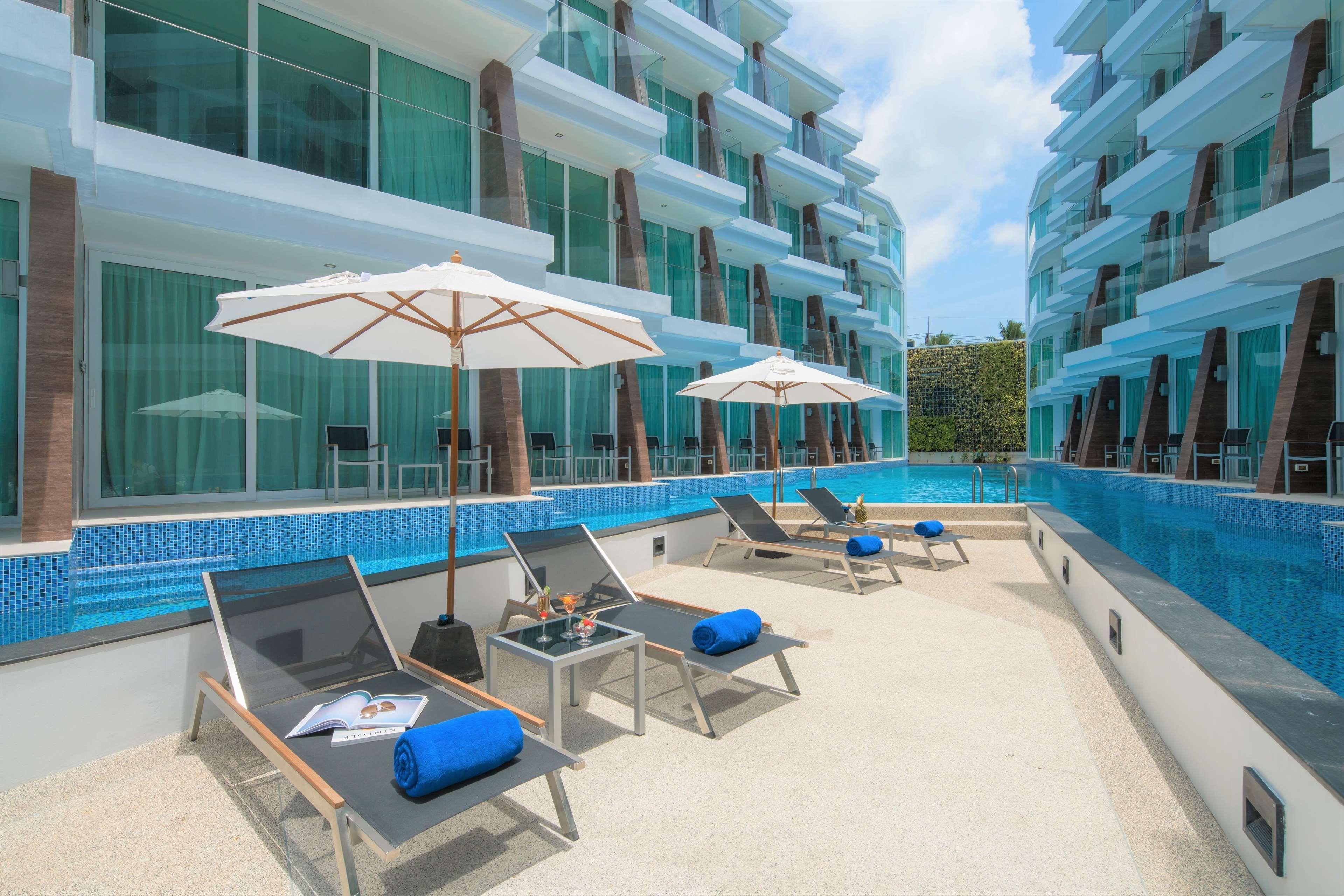 The Beachfront Hotel Phuket Rawai Exterior photo