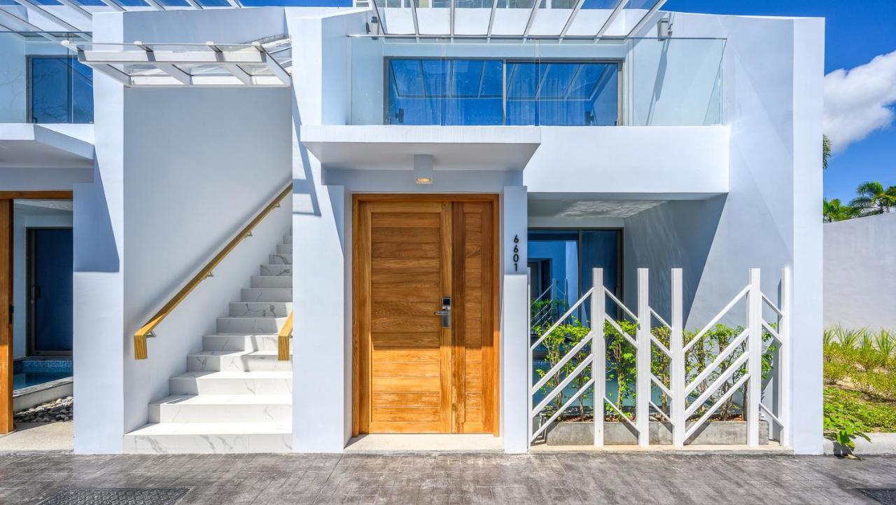 The Beachfront Hotel Phuket Rawai Exterior photo