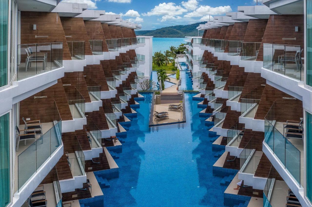 The Beachfront Hotel Phuket Rawai Exterior photo