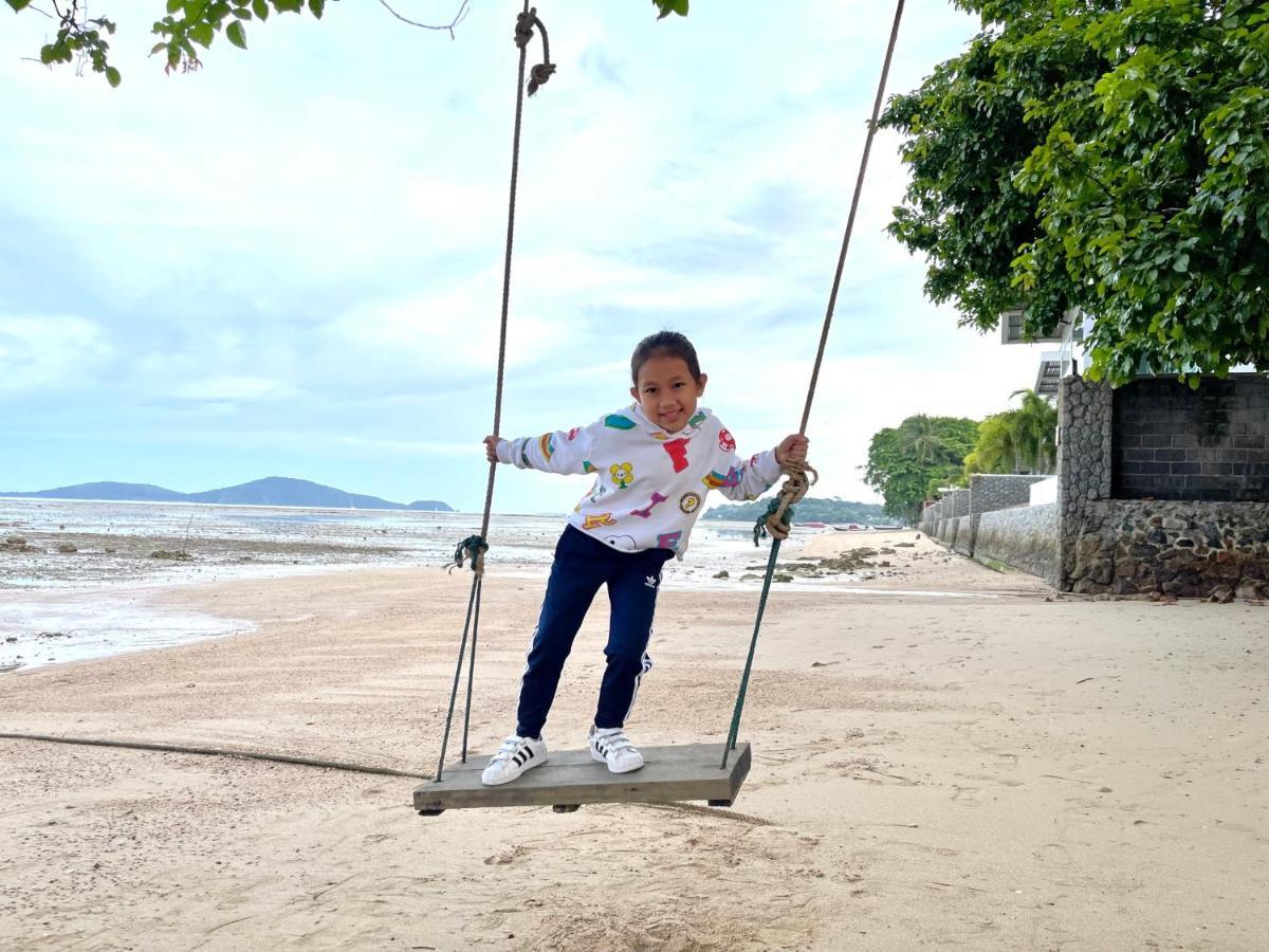 The Beachfront Hotel Phuket Rawai Exterior photo