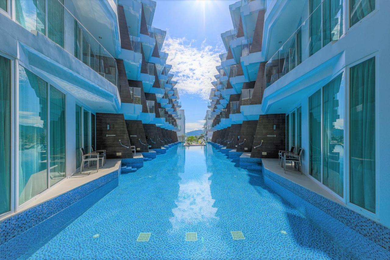 The Beachfront Hotel Phuket Rawai Exterior photo