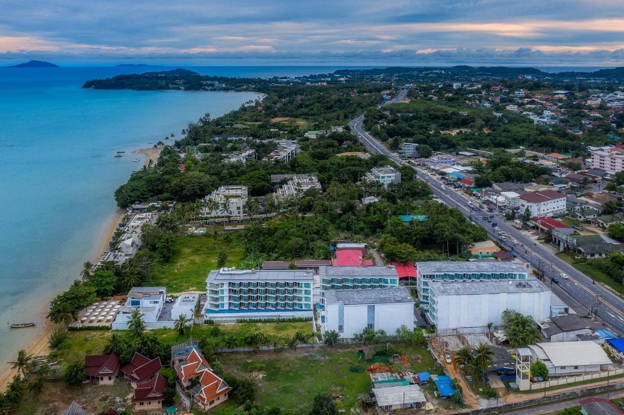 The Beachfront Hotel Phuket Rawai Exterior photo